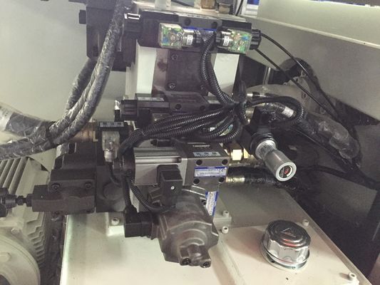 1 Ejector JINTONG 120 تن ماشین قالب گیری تزریق تزریق عمودی