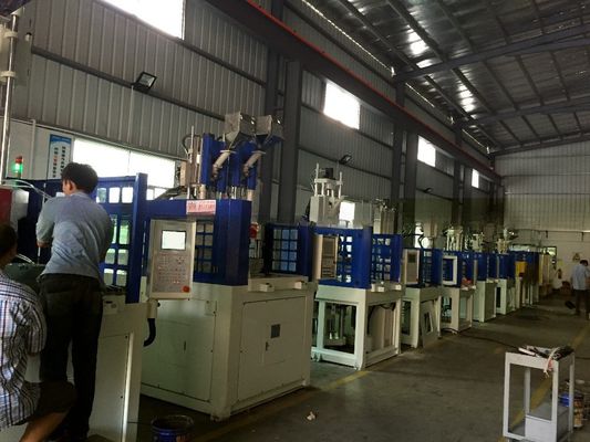1 Ejector هیدرولیک BMC ماشین تزریق قالب گیری عمودی JTT-550 برای تولید دقیق