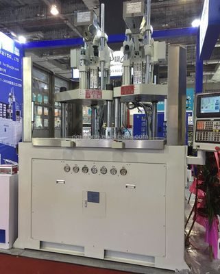 240ton دو رنگ / مواد ماشین تزریق قالب گیری عمودی برای دستگیره