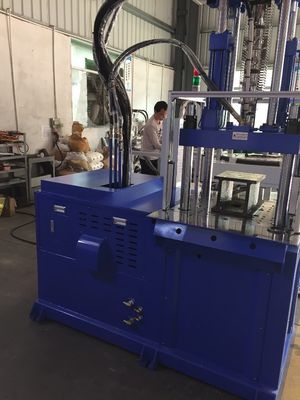200MM ضربه باز 55T هیدرولیک عمودی ماشین تزریق قالب گیری با 2 میز کار